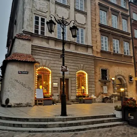 Zamkowy 华沙